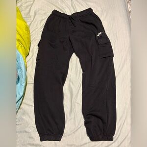 Nike Cargo Joggers